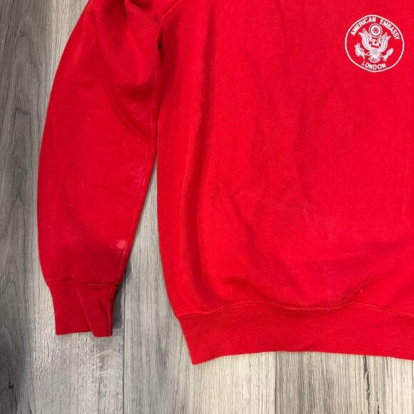 Vintage 90s red "American Embassy London" crewneck souvenir vibes womens size sm - Picture 2 of 8